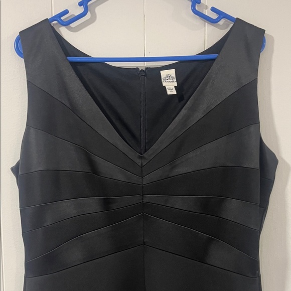 Signature by Sangria Dresses & Skirts - Signature by Sangria Black Midi Dress